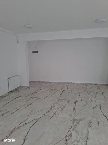 Spațiu comercial, de 65 mp, în Central