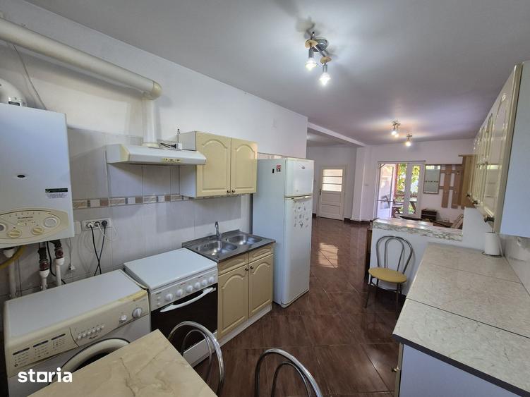 Casă cu 4 camere cu Teren 1249 Mp în Vladimirescu