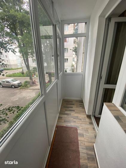 Apartament cu 3 camere în Micro 6
