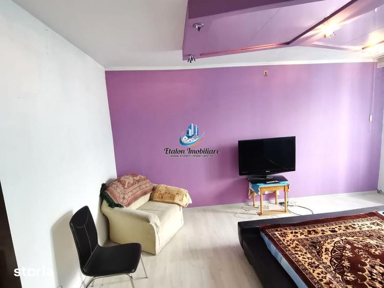 Apartament cu 3 camere decomandat în Vest