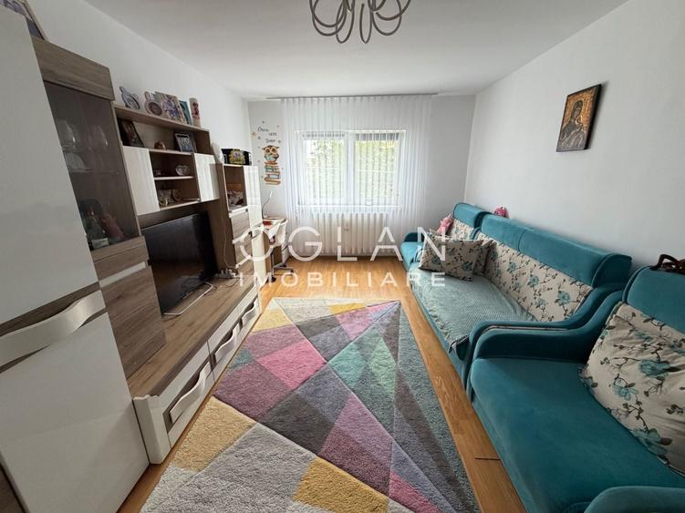 Apartament cu 2 camere decomandat, mobilat în Vasile Aaron