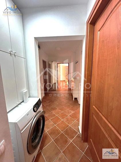 Apartament cu 2 camere decomandat, mobilat în Decebal