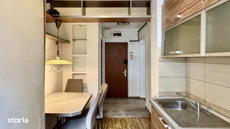 Apartament cu 3 camere decomandat, mobilat în Titan