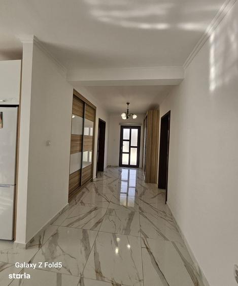 Casă cu 4 camere în Sântandrei