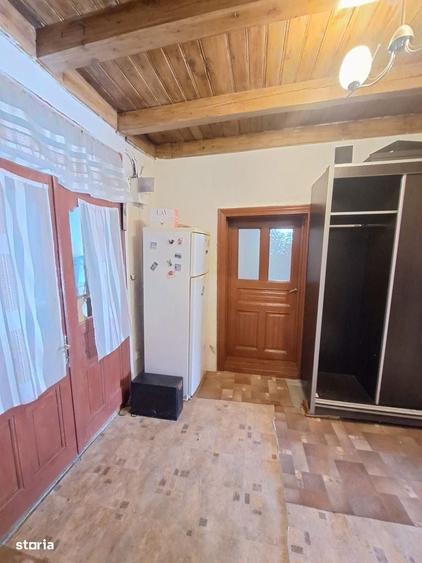 Casă cu 3 camere în Negoești