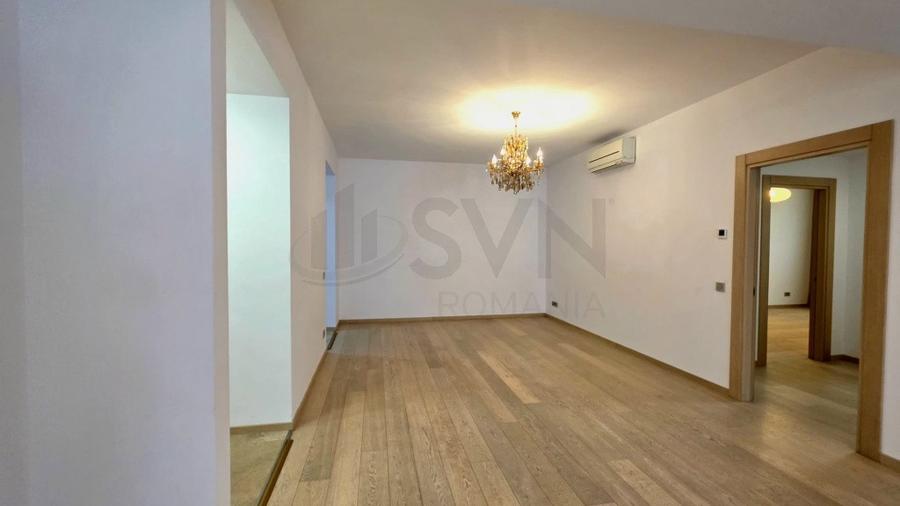 Apartament cu 3 camere semidecomandat în Grădina Icoanei