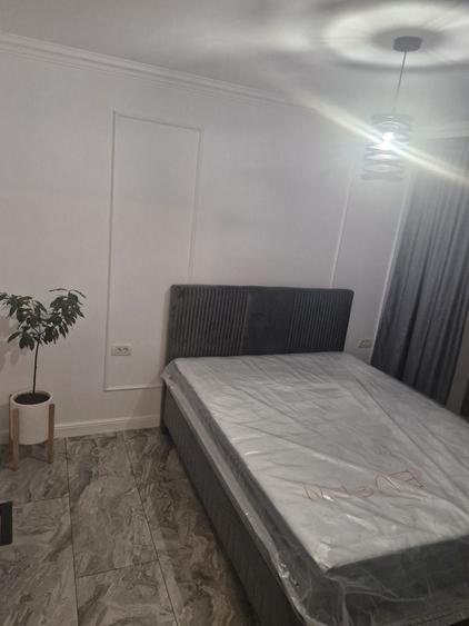 Apartament cu 2 camere semidecomandat în Cetății