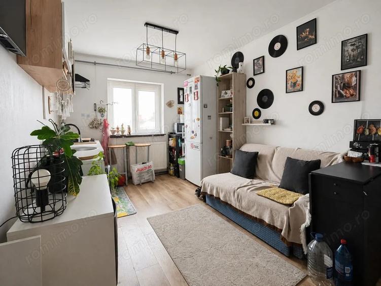 Apartament cu 2 camere semidecomandat în Șagului