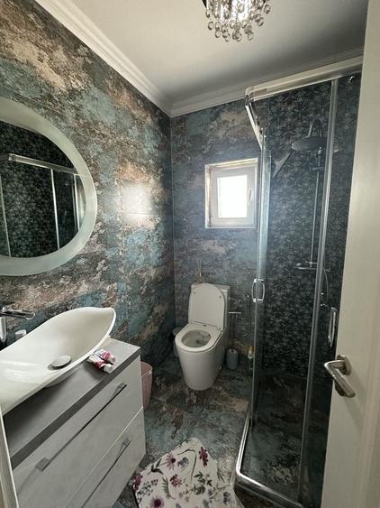 Casă cu 3 camere cu Teren 100 Mp în Central