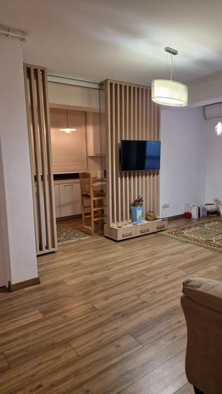 Apartament cu 2 camere decomandat în Lacul Tei
