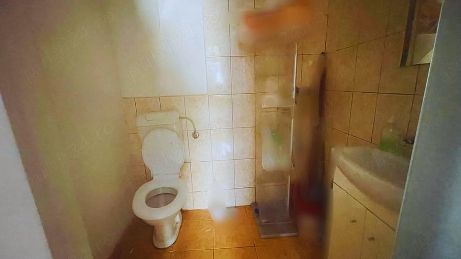 Spațiu comercial, de 42 mp, în P-ța Unirii