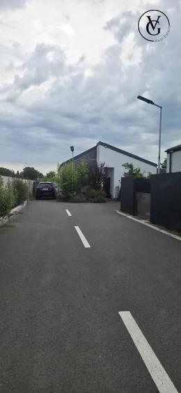 Casă cu 4 camere cu Teren 395 Mp în Corbeanca