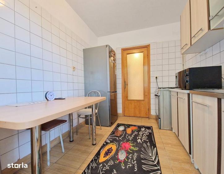 Apartament cu 3 camere decomandat în Titulescu