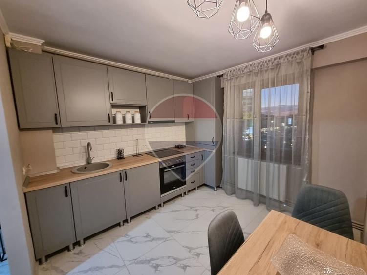 Apartament cu 2 camere decomandat, mobilat în Banu Mărăcine
