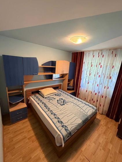 Inchiriez apartament cu 2 camere - 1