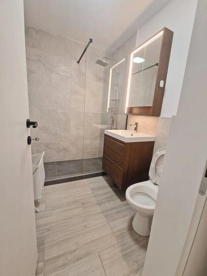 Apartament cu 3 camere decomandat în Unirii