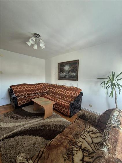 Apartament cu 2 camere decomandat, mobilat în Dâmbovița