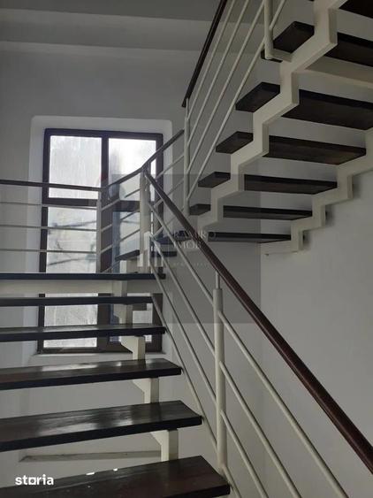 Spațiu comercial, de 1,020 mp, în Centrul Civic