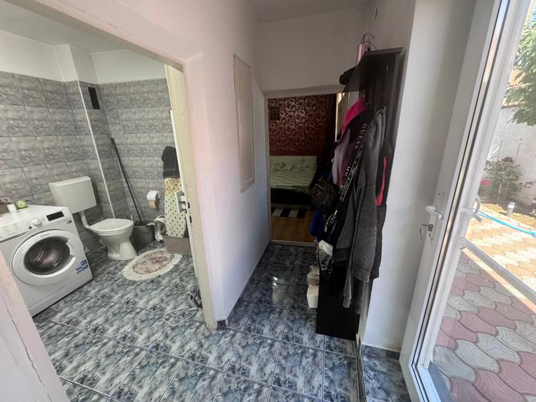 Casă individuală cu 3 camere cu Canalizare în Sud