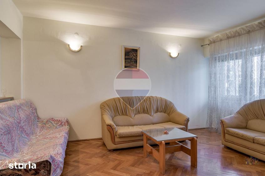 Apartament cu 3 camere în Vatra Luminoasă