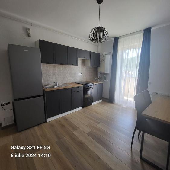 Apartament cu 2 camere decomandat în Florești