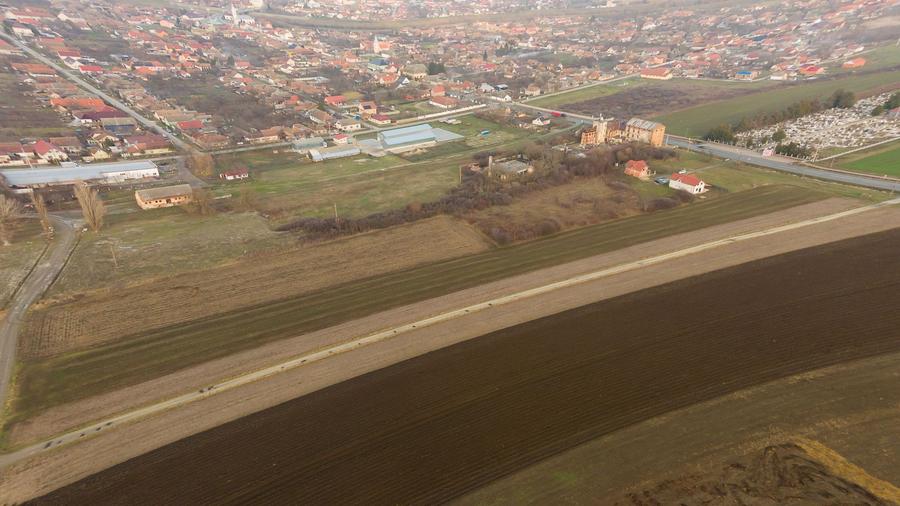 Teren agricol intravilan de 19814 mp, în Exterior Sud