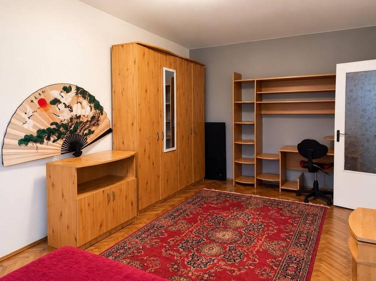 Apartament cu 2 camere decomandat în Gruia