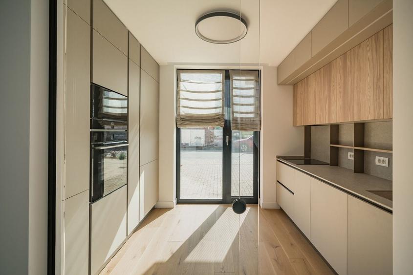 Duplex cu 4 camere cu Piscina în Tunari