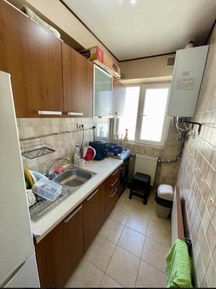 Apartament cu 2 camere decomandat în Exterior Vest