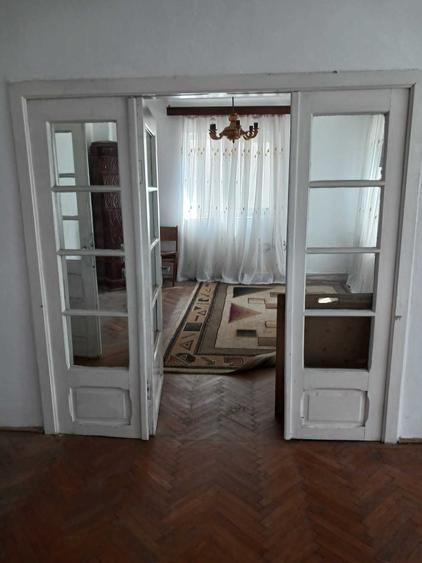 Casă cu 4 camere în Micro 4