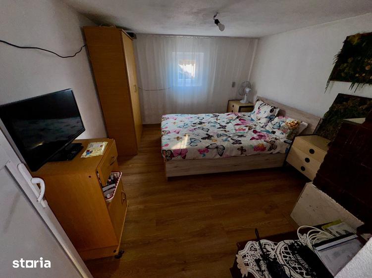 Casă cu 3 camere cu Teren 666 Mp în Budeasa