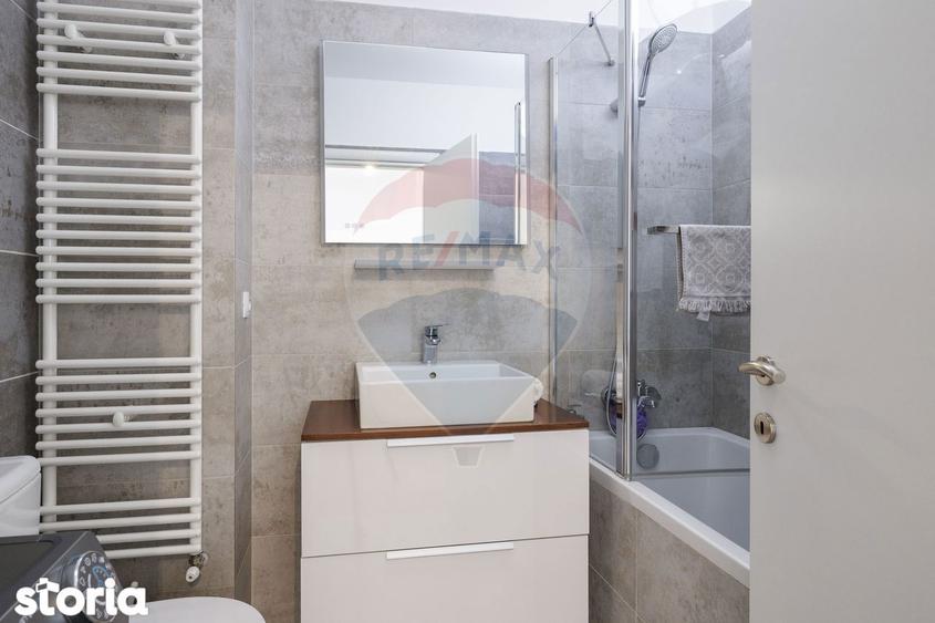 Apartament cu 2 camere, mobilat în Central