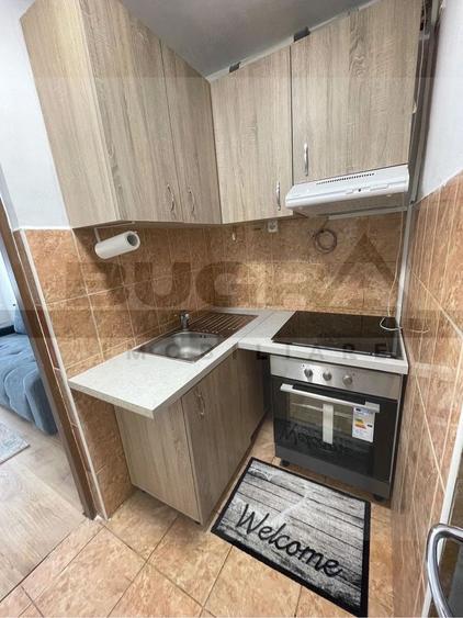 Garsonieră decomandată, mobilată în Bulgaria