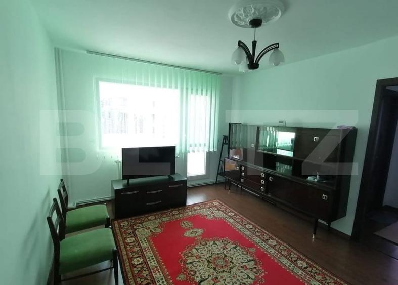 Apartament cu 2 camere decomandat, mobilat în Podul de Piatră