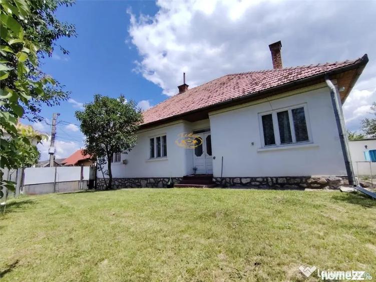 Casă cu 2 camere cu Teren 469 Mp în Central