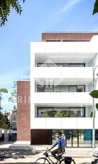 Apartament cu 4 camere decomandat, mobilat în Primăverii