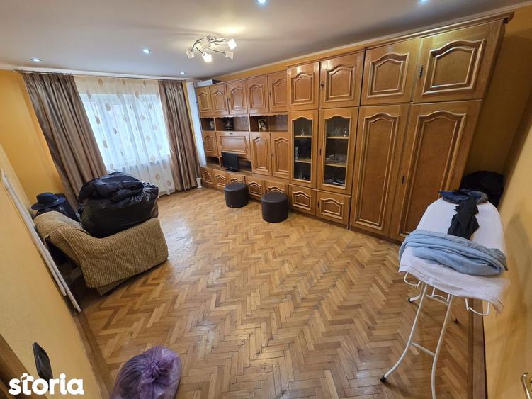 Apartament de INCHIRIAT 3 camere -CARTIER E3 - 12