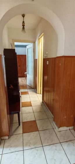 Apartament cu 2 camere decomandat în Vest