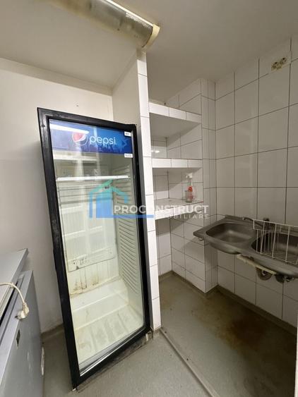 Spațiu comercial, de 220 mp, în P-ța Unirii