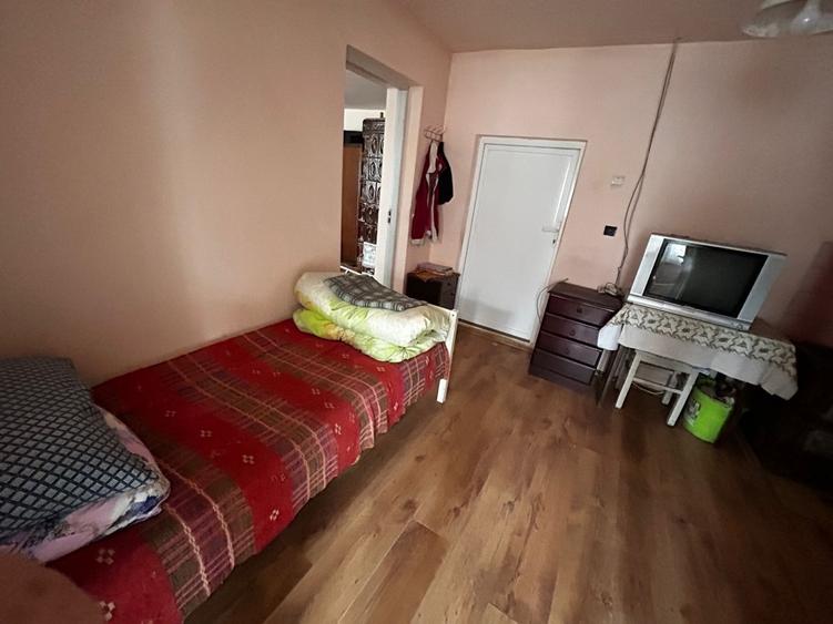 Casă individuală cu 2 camere cu Teren 1300 Mp în Mirșid
