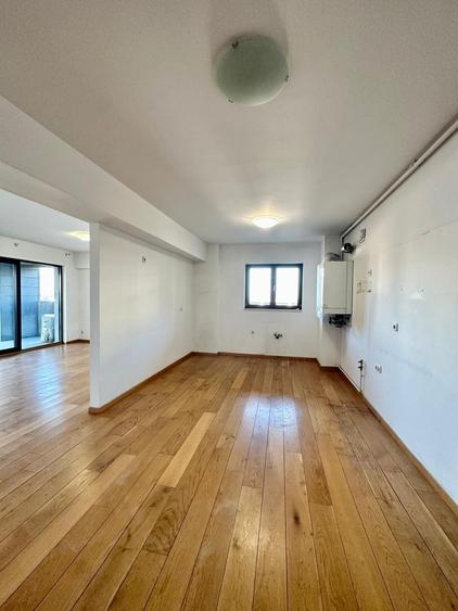 Apartament cu 3 camere decomandat în Barbu Văcărescu