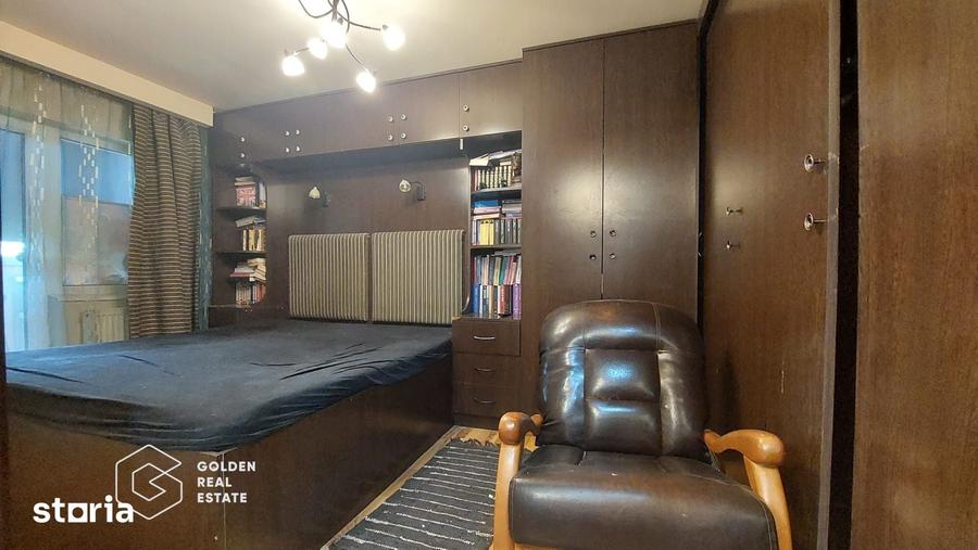 Apartament cu 3 camere decomandat în Podgoria