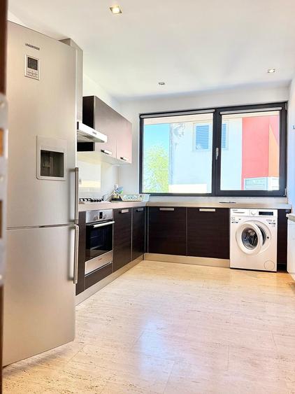 Apartament cu 4 camere decomandat în Dorobanți