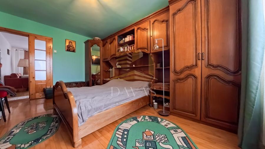Apartament cu 4 camere decomandat, mobilat în Mănăștur