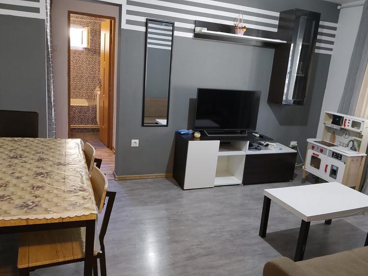 Se inchiriaza apartament 2 camere, zona centrala - 4