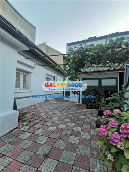 Stefan cel Mare - Ghiocei, casa 3 camere + curte - 1