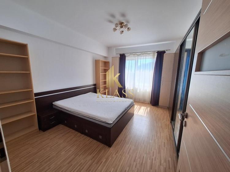 Apartament cu 3 camere decomandat, mobilat în Berceni