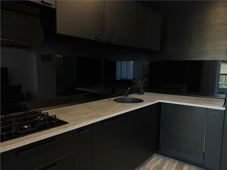 Apartament cu 3 camere decomandat, mobilat în Herăstrău