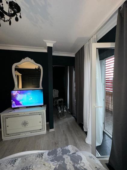 Apartament cu 3 camere decomandat în Bârzești