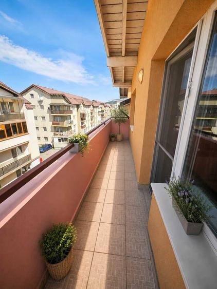Apartament cu 2 camere semidecomandat în Florești